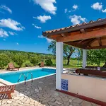Ana, A Tranquil Pool Close To The